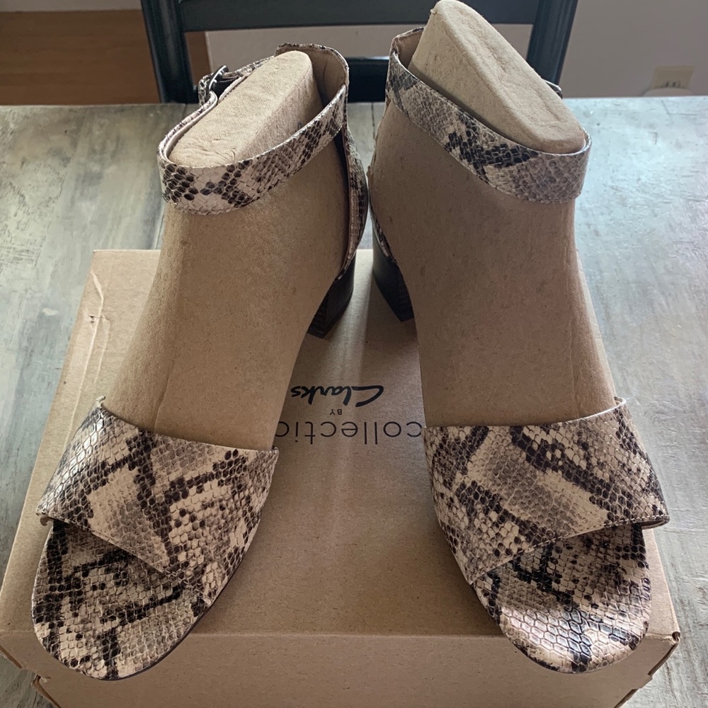 Clarks Elisa Dedra Heeled Sandal, Size 12
